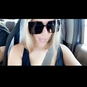 Meet your Posher, Anabela